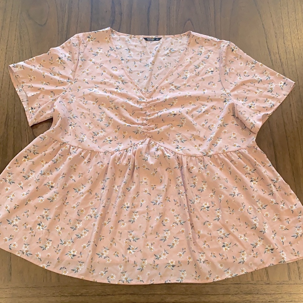 XXXXL (4XL) SHEIN, Pink, Daisy, Peasant Blouse, ONLY WORN ONCE!!